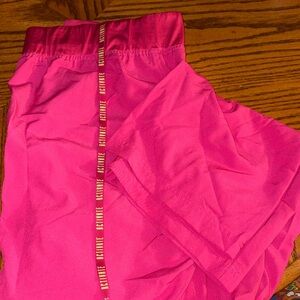 Pink women’s scrub pants LT